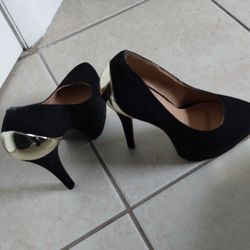 high heel shoes 