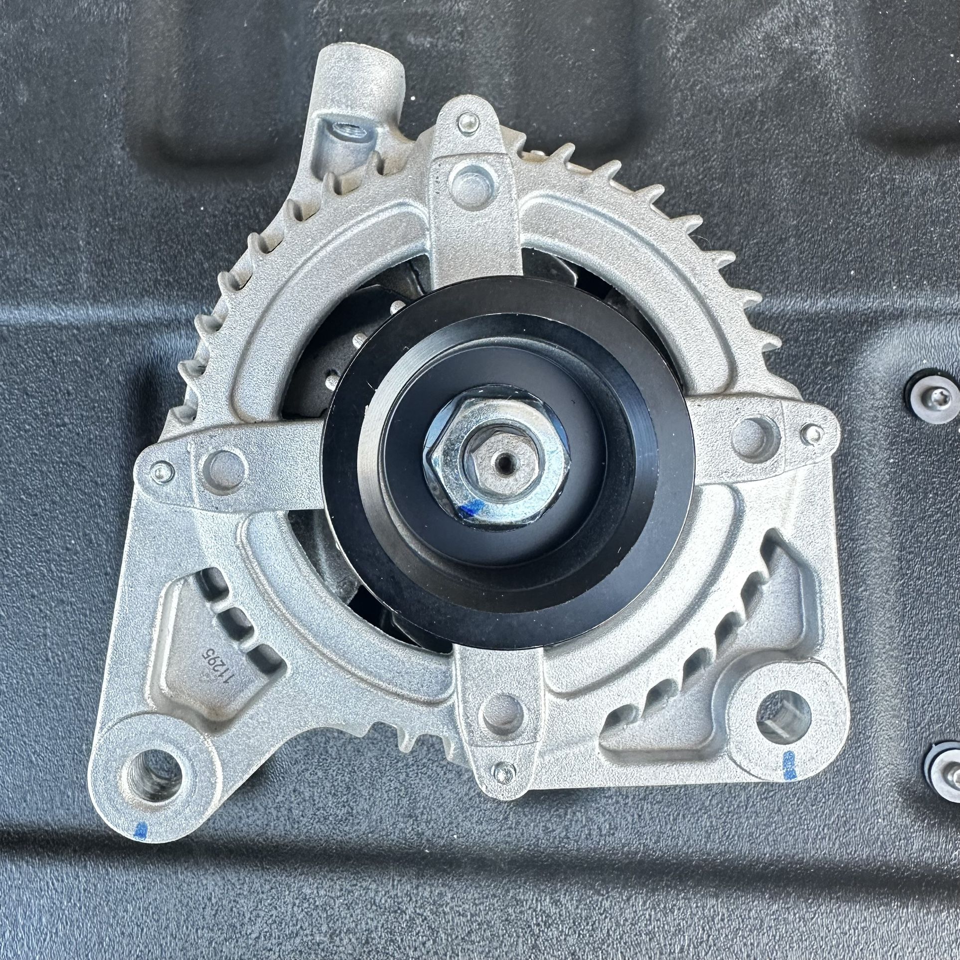 Dodge/Chrysler Minivan & Jeep Wrangler Alternator 