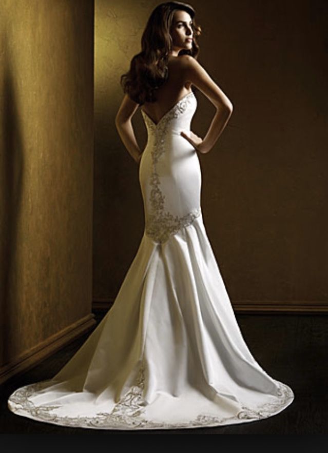 BRAND NEW Wedding Dress*Never Been Worn* PAID $2200