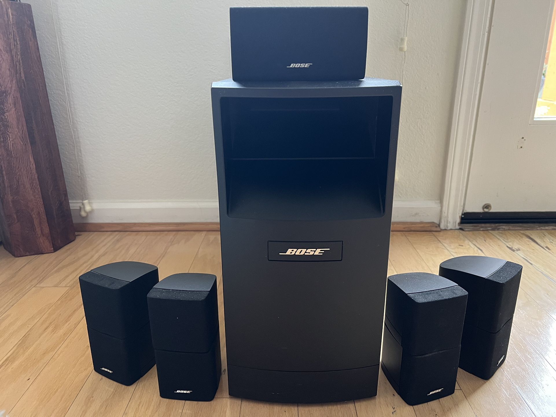 Bose Acoustimass 10 Series IV Home Entertainment Speaker System (Black)
