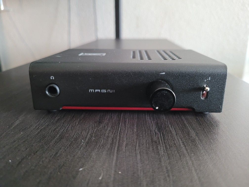 Schiit Magni Heresy - Headphone Amp/Preamp