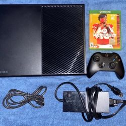 XBOX ONE CONSOLE WITH VIDEO GAME & CONTROLLER