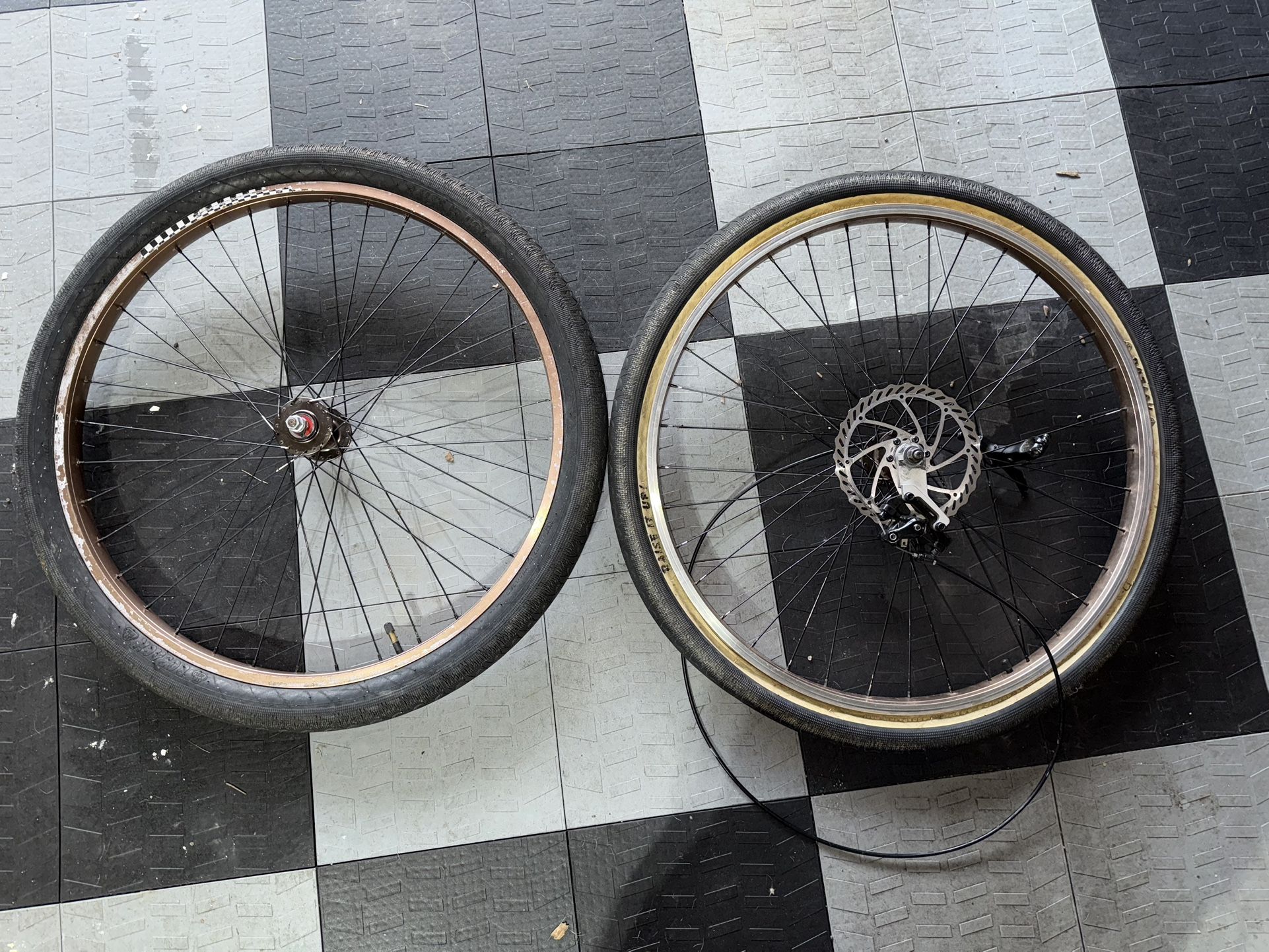 SE Big Ripper 29” Wheels And Tires