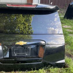 2014-2018 Chevy Suburban Tail Gate