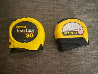 Lot of two Stanley lever lock measuring tapes 30ft & 25 ft *$15.00 both *