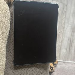 iPad M2 11 Inch - Like new 128 GB