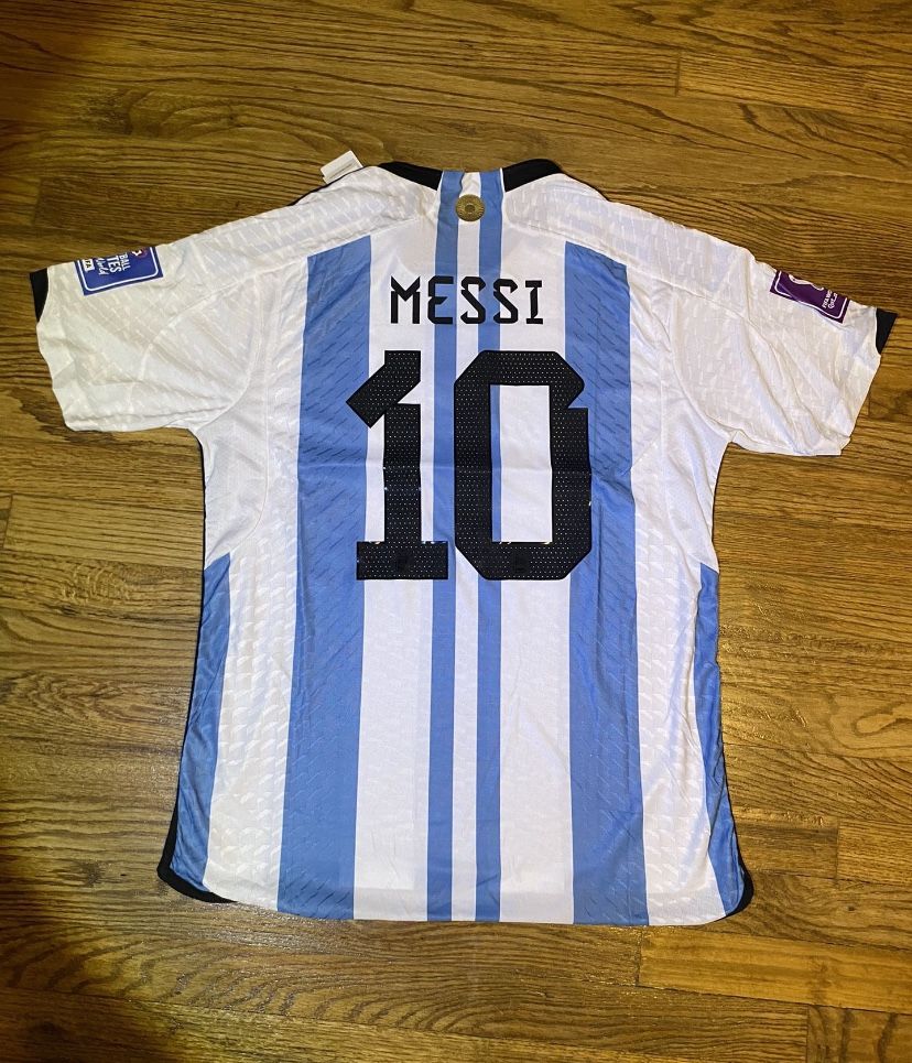 Messi jersey and shorts set purple for Sale in Dallas, TX - OfferUp