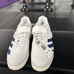 Size 11 Adidas Powerlift 5 Lifting Shoe
