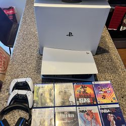 PlayStation 5 Bundle-Excellent condition W/Box