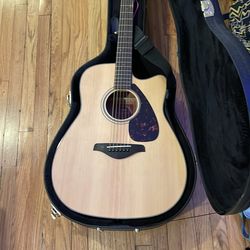 Yamaha FGX700SC acoustic guitar with case