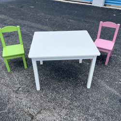Small Toddler Children’s Table Set with Two chairs. Good Condition Sturdy!  Table 26x22x19in Chairs 10x10x20in Seat Height 10in
