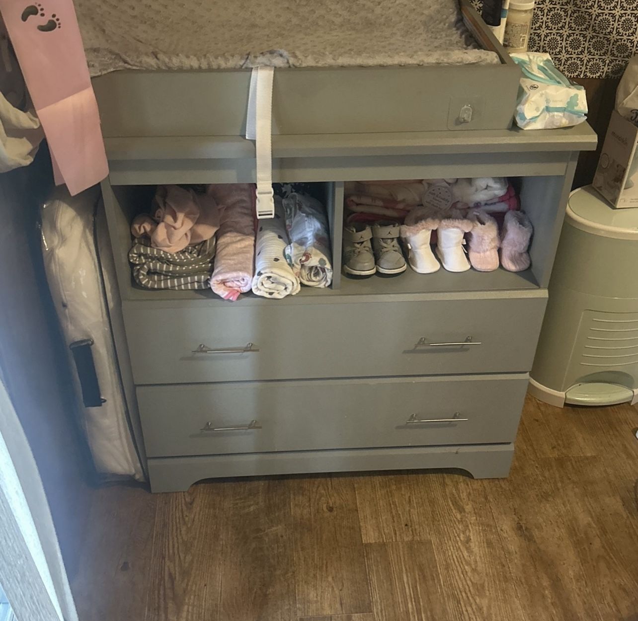 Changing Table With Drawers 