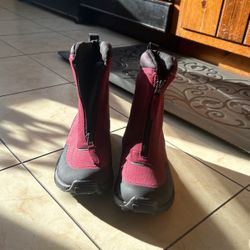 Brand New Women’s Snow Boots 