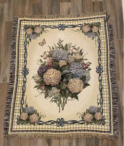 Tapestry wall decor throw