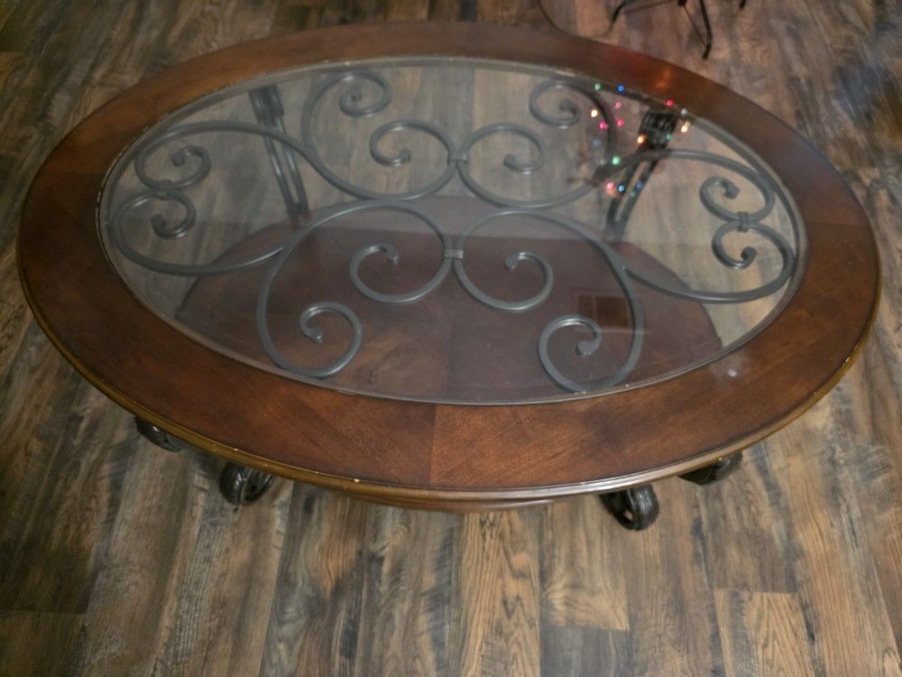 Center Table $25