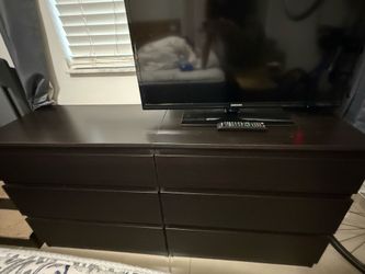 Matching Dark Brown Dressers (Set of 2)