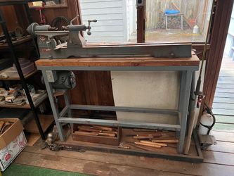 Vintage Delta Homecraft Milwaukee 11" Wood Lathe