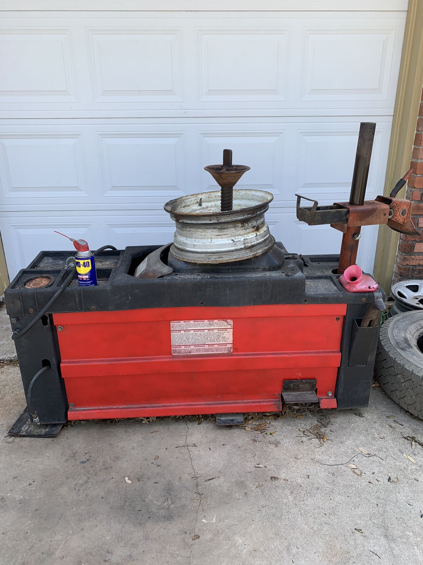 Tire Machine Coats Model 4040