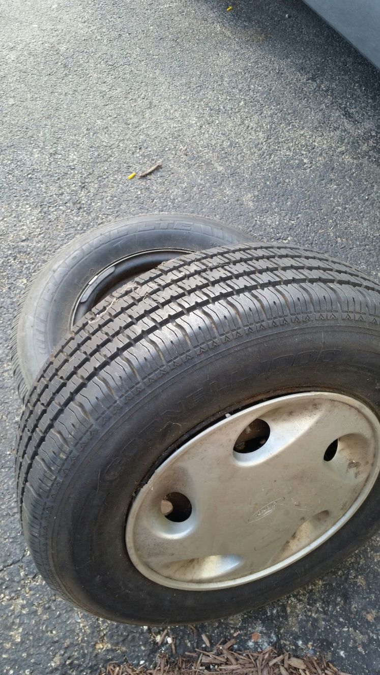 Tires 215.70.14