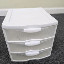 Sterilite Smaller Drawer Storage 