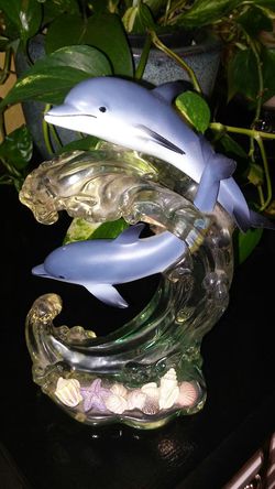 Dolphin/ Sailboat