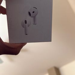 AirPods 4 