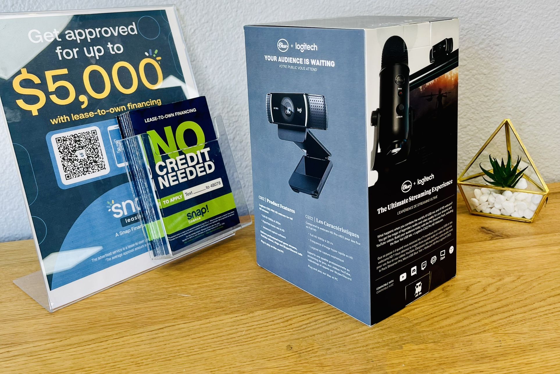 Logitech 4 Creators Pro Streamer Pack with Blue Yeti Microphone and C922 Pro HD Webcam - Thumbnail 5