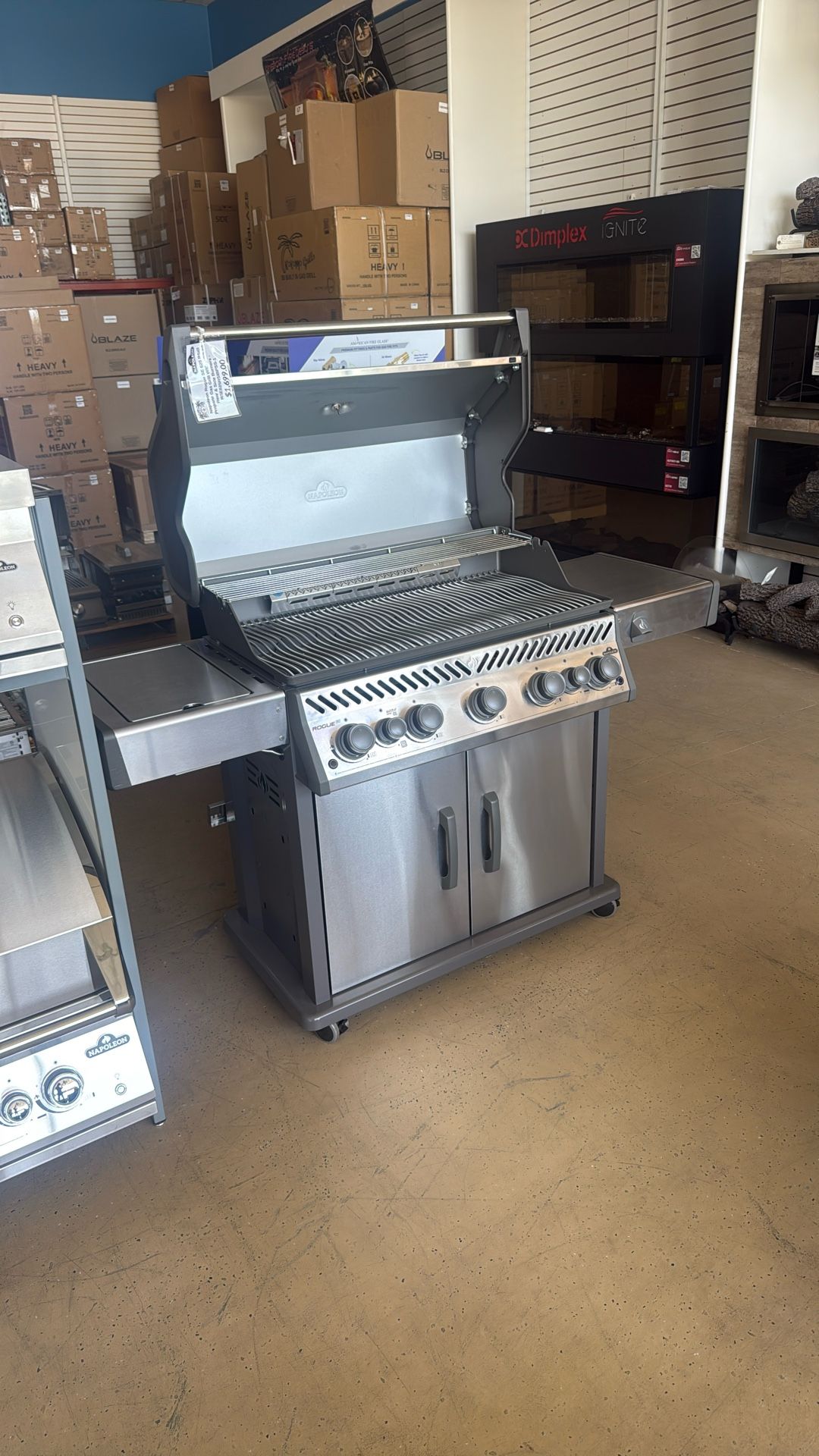 Napoleon Rouge SE 625 RSIB Propane Grill With Infared Rear And