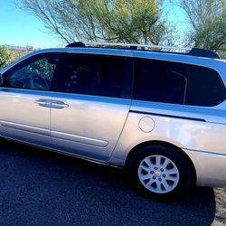 2006 Kia Sedona 