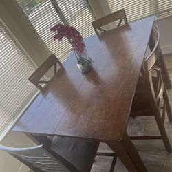 🍽️✨ Counter-Height Dining Table with 4 Chairs – Solid Wood! ✨🍽️