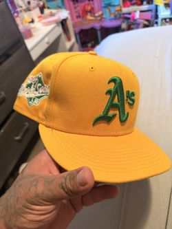 Fitted Hat 12$