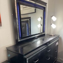 NEW🔥Black Dresser and Mirror