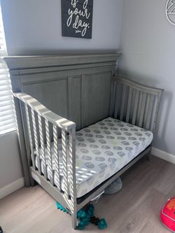 Baby Cache crib