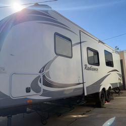 26’ Travel Trailer 2014 Radiance by View Finder 26KISL