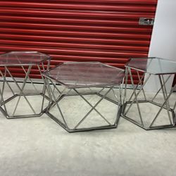 3 PIECE GLASS COFFFE TABLE WIRH SIDE TABLES 