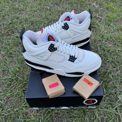 Jordan 4 