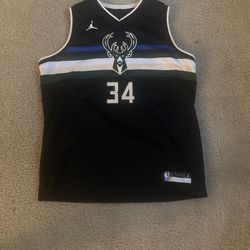 Nike Giannis Antetokounmpo Greece Basketball Jersey Size Small for Sale in  Westlake, MD - OfferUp