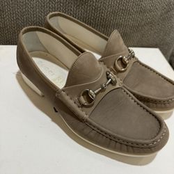 Beige Gucci Loafers 