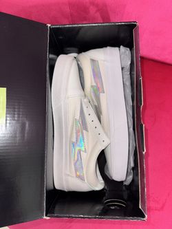 Limited Vans Shoes  MEN SIZE 6/WOMENS 7