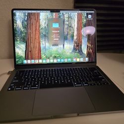 Macbook Air M2 2022