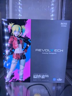 Revoltech Harley quinn