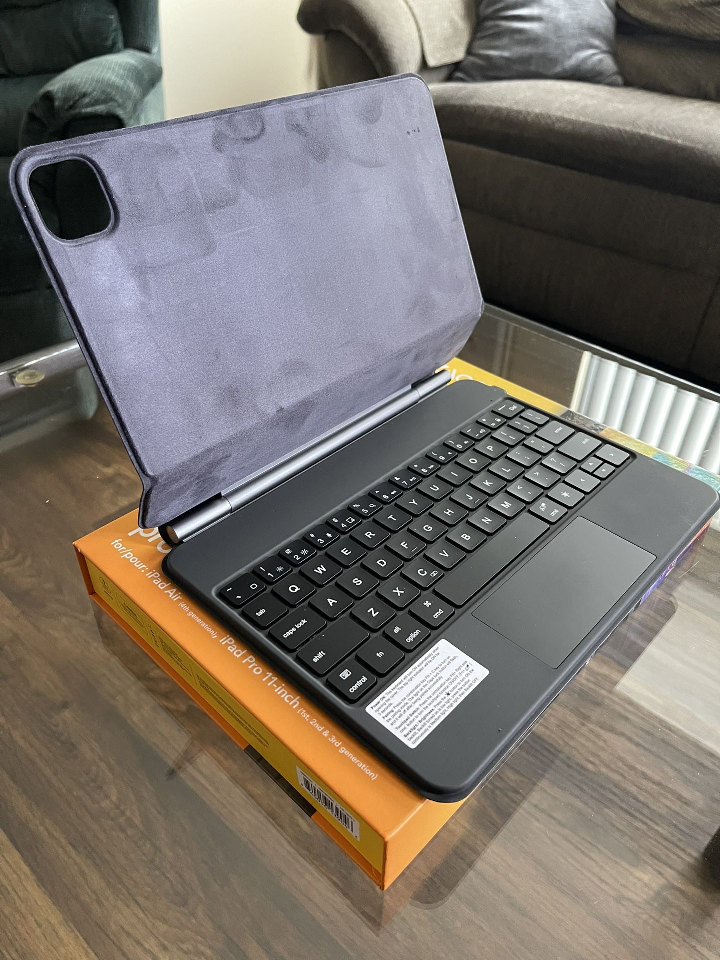 Keyboard Case for iPad Air 11-inch