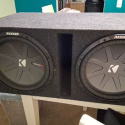 Kicker Cx 800.1 And Kicker Comp 12inch Subs 
