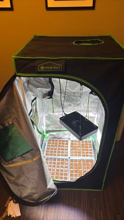 Grow tent  full setup with light, 4 seed starters, and seed starter