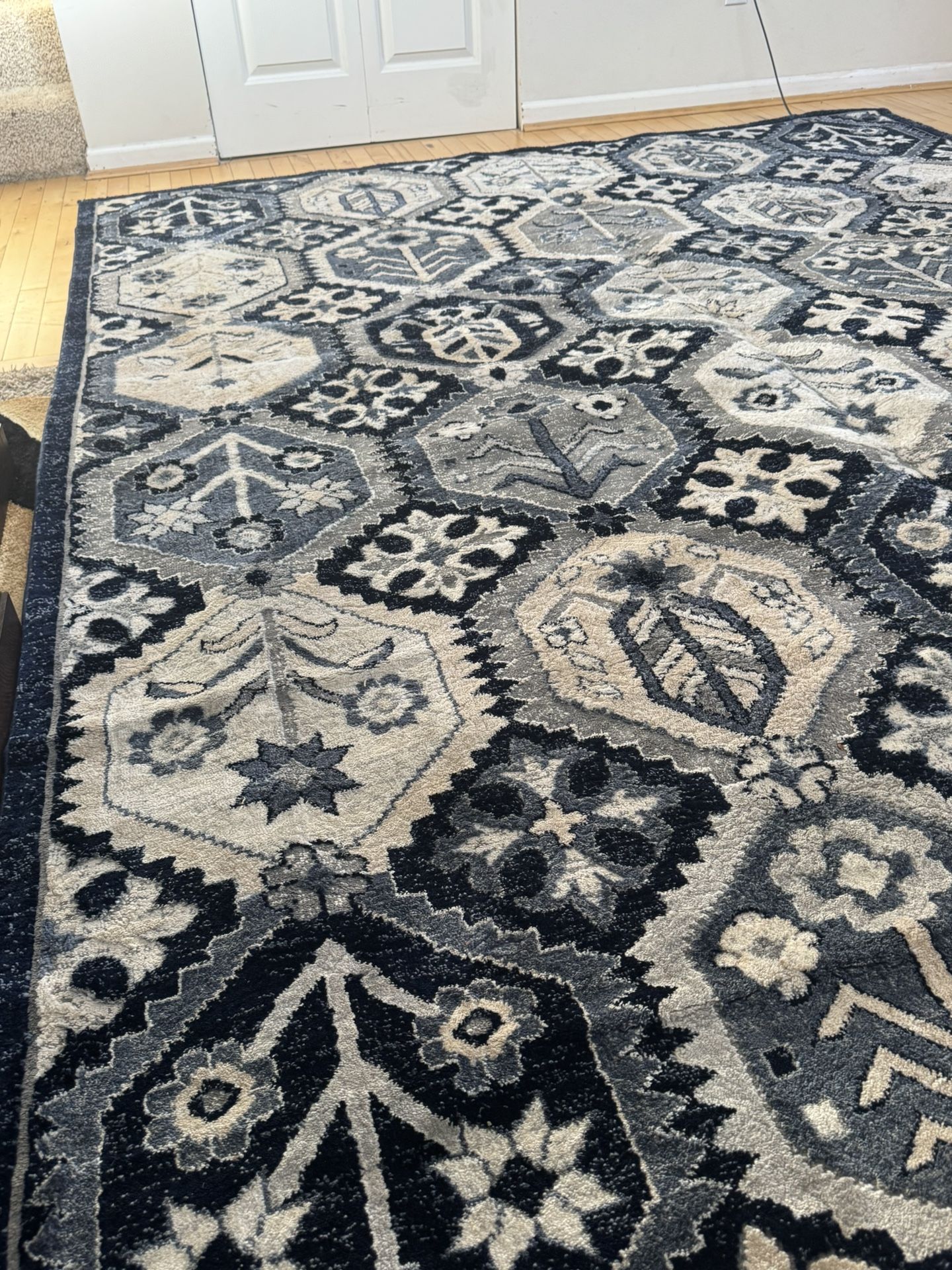 Lowe’s Home Blue Rug
