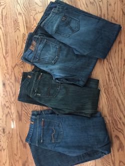 Lot of 4 Men's designer Denim Jeans, sizes 33 and 34