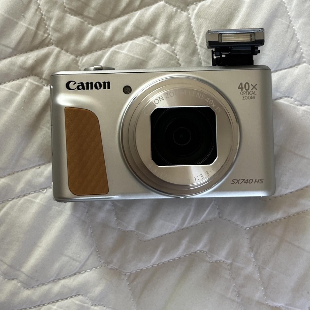 Canon Silver and Grey Cameras-and-accessories(59)