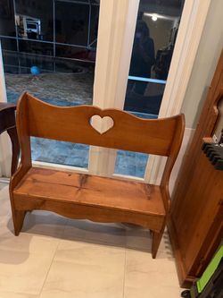 FREE Country bench