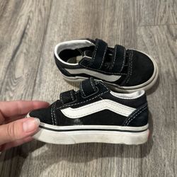 Well Loved Toddler Black Vans Shoes Size 5