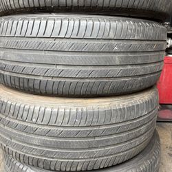 Tires 235-65r18 Michelin